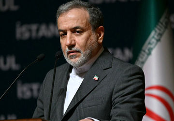 عراقچی: در موضوع همبستگی مسلمانان، نمی‌توانیم از مردم مظلوم فلسطین غافل بمانیم