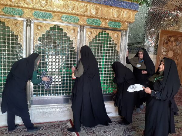 حلول ماه مبارک رجب جلوه‌ای از بندگی و خدمت در باغمزار