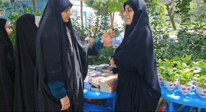 «ستاره‌ها چیدنی نیستند» کتابی جذاب برای مادران و دختران است