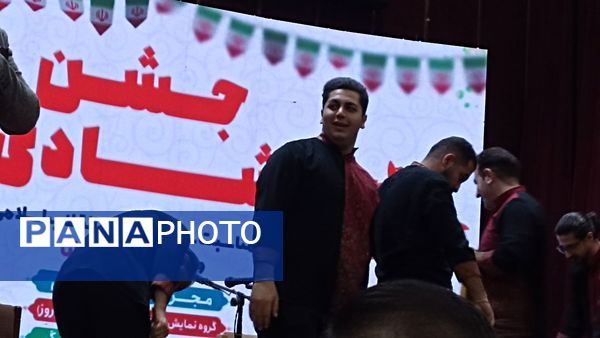 سالگرد پیروزی انقلاب اسلامی و روز جوان در محمودآباد 