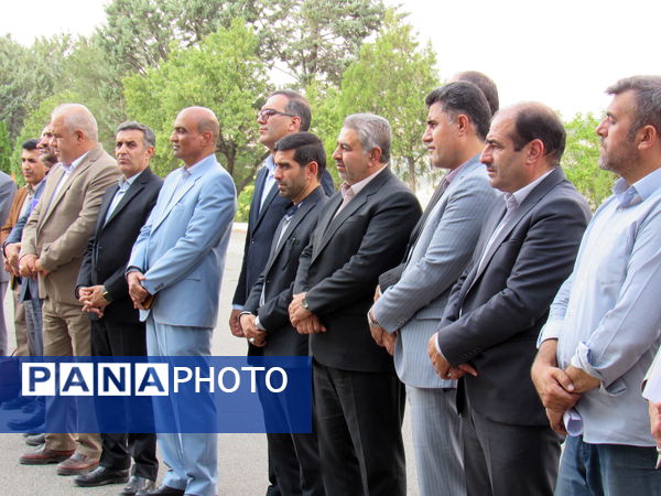 نوسازی و تجهیز ناوگان حمل و نقل اداری آموزش‌ و پرورش کردستان با توزیع ۱۶ دستگاه سمند سورن