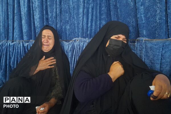 حال‌وهوای معنوی لردگان در جمعه‌ای که با یاد امام شهید و شهدای میناب روشن شد