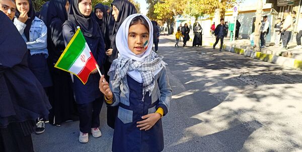 دانش‌آموزان امروز، ادامه‌دهندگان راه آگاهی و آزادگی دیروز