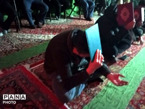 مراسم احیا در شب دوم قدر نیشابور