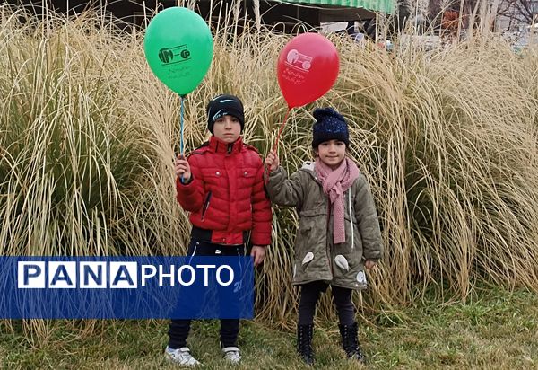 باران هم حریف عشق به وطن نشد