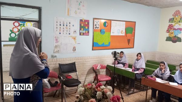 کلاس های مجازی شیدا در دبستان بنت الهدی صدر 