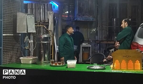 گذری بر چایخانه جوانان مهدوی در هشتمین روز از سال ۱۴۰۵ 