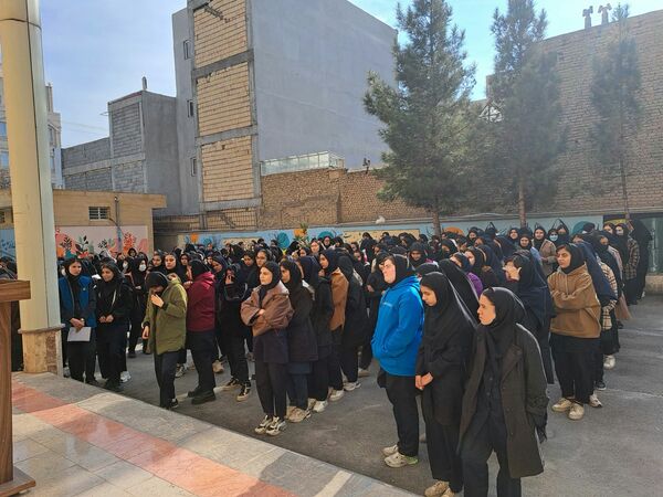 المپیاد علمی در دبیرستان 15 خرداد