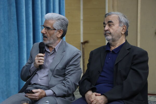 نشست اصحاب رسانه با نماینده ولی فقیه در یزد