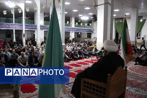 برگزاری مراسم گرامیداشت سالگرد ارتحال امام خمینی (ره) در شهر درق