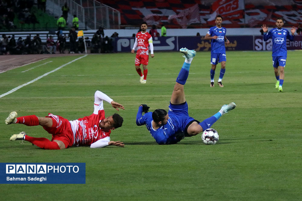 ترکیب سرخابی‌ها برای دوئل ۱٠۶/ غیبت باکیچ و رضائیان