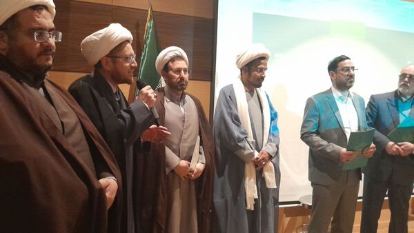 تجلیل از یاوران برتر تربیتی در مراسم گرامیداشت، هفته تربیت اسلامی و روز امور تربیتی