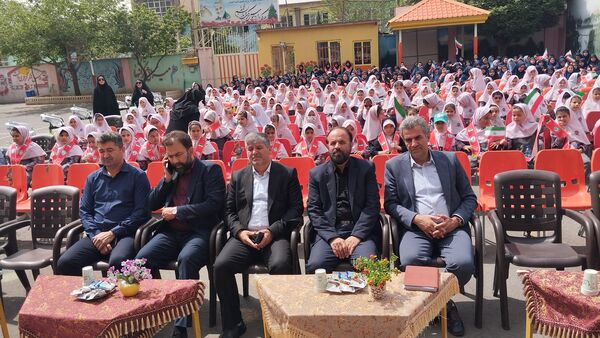 گرامیداشت روز معلم در مدرسه شاهد شهید سلطانی ناحیه ۱کرج 