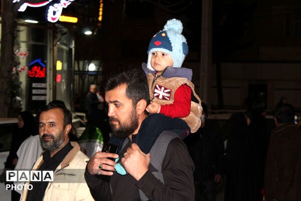 حرکت دسته عزاداری در شهرستان نیشابور
