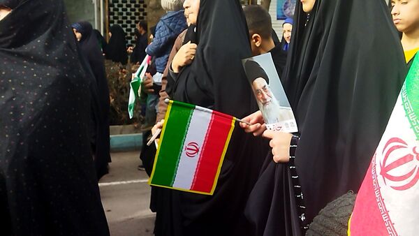 حضور افشار مختلف مردم نیشابور در راهپیمایی ۲۲ بهمن 