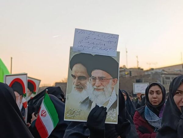 اصفهان یکصدا در میدان امام حسین(ع)