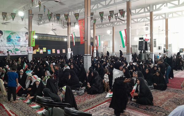 اجتماع زینبیون در زاوه