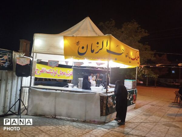 زمزمه‌ی ولایت و شکوه خدمت در موکب مرام مهدوی در شب غدیر