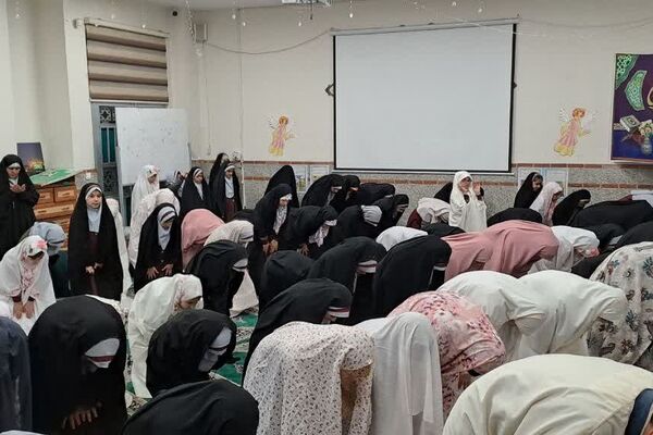  برگزاری مراسم شهادت امام صادق علیه السلام در دبستان شاهد ام البنین (س) ناحیه دو شهرری 