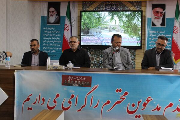 نشست اصحاب رسانه شهرستان سامان با مدیرکل فرهنگ و ارشاد اسلامی استان چهارمحال و بختیاری