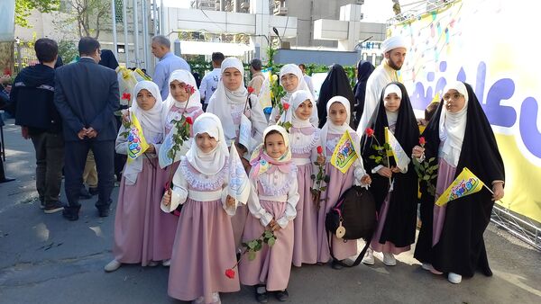 اجتماع بزرگ «روزه اولی‌ها» در ورزشگاه شهید‌شیرودی 