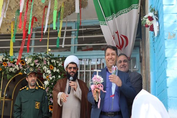 صبح مهر با کیف‌های رنگی و رؤیاهای روشن؛ مدرسه دوباره جان گرفت