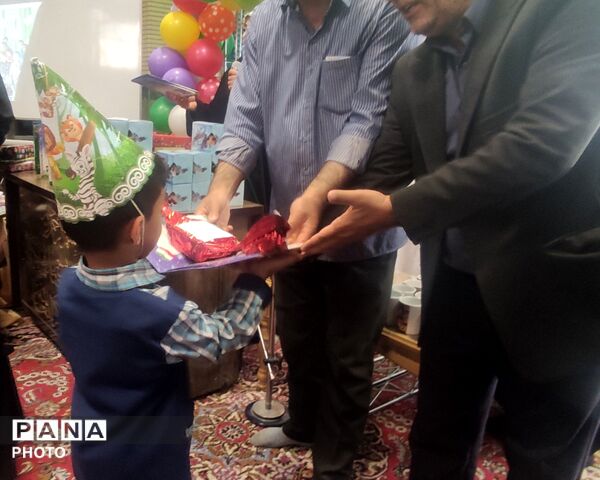  جشن الفبای دانش‌آموزانِ دبستان موعود