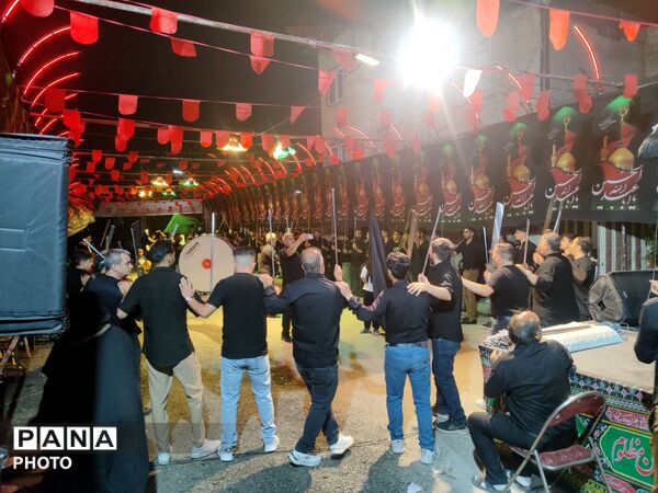 مراسم سقایی و عزاداری عاشقان سیدالشهدا(ع) در کمالشهر کرج