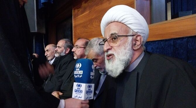 گردهمایی یادگاران هشت سال دفاع مقدس
