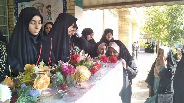 مراسم وداع با شهید گمنام در دبیرستان مرحوم پاکدل
