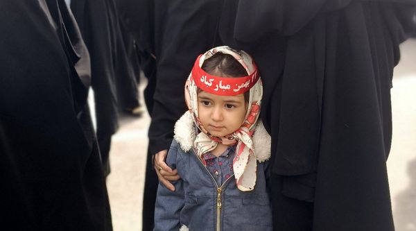 خروش مردم ولایت مدار شهرستان خلیل‌آباد‌ در یوم‌الله 22 بهمن