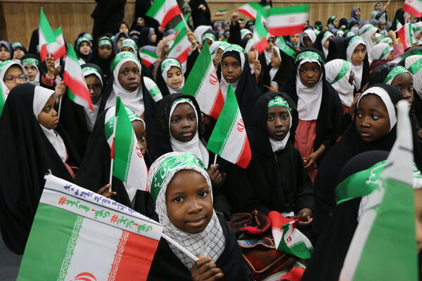 همایش دختران حاج قاسم 