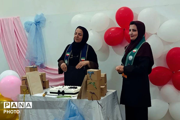طلوع مهارت‌ها در جشن فارغ‌التحصیلی دانش‌آموزان دبستان دهگاه