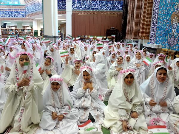 جشن بهار بندگی و موهبت مکلف شدن دختران دانش‌آموز منطقه پردیس