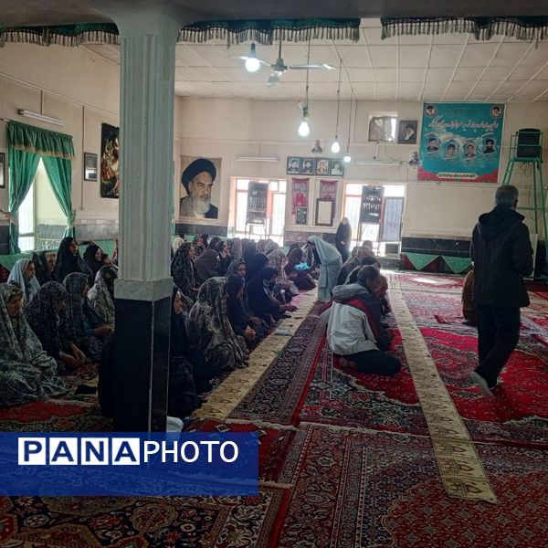 نماز عید فطر در مسجد صاحب الزمان روستای گزکوه