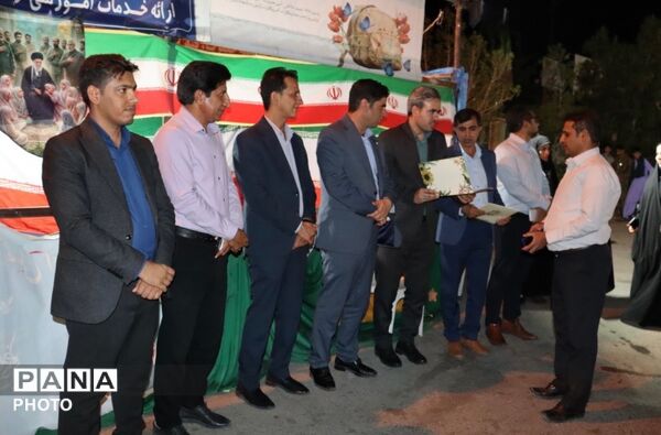 سپاس معلم در قلعه‌گنج 