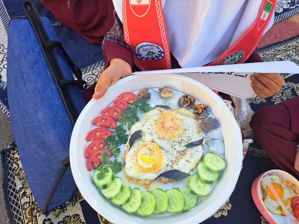 جشن روز جهانی تخم مرغ در دبستان دخترانه الزهرا یزد