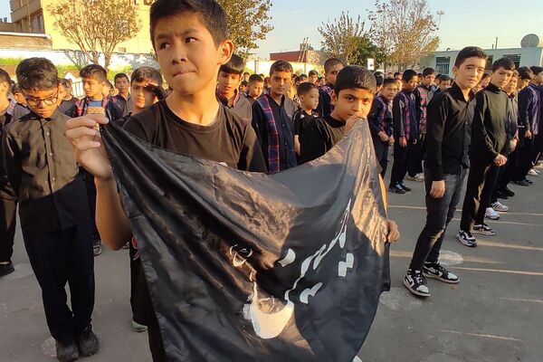 مراسم عزاداری حضرت فاطمه«س» دانش‌آموزان دبستان پسرانه امامت یک