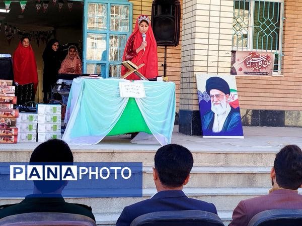 تقدیر از دانش‌آموزان آموزشگاه برکت شهرک مامور