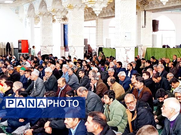 نماز جمعه در کاشمر