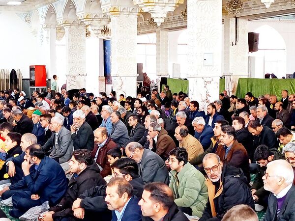 نماز عبادی سیاسی جمعه در شهرستان کاشمر 