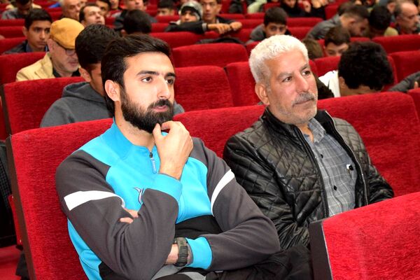  ضیافتی از افتخار و تجلیل برای قهرمانان دانش‌آموز
