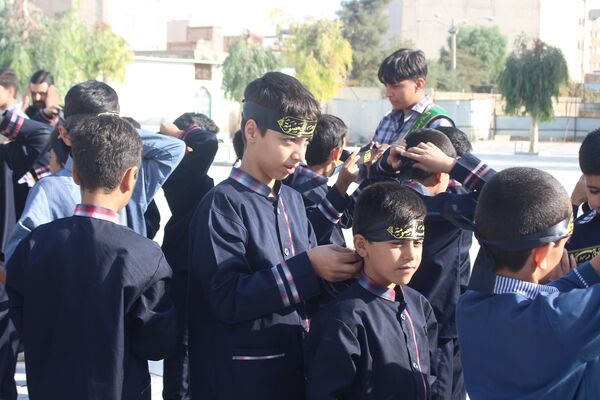عزاداری دانش‌آموزان قم در آستان مقدس امامزاده سیدعلی(ع)