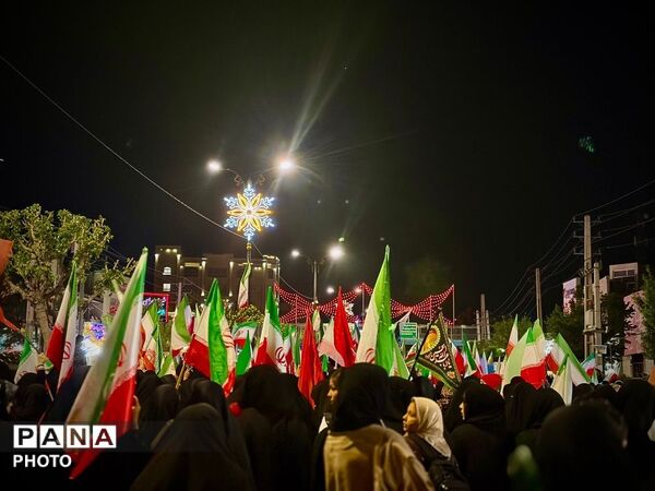رهبری مقتدر، مردم متحد؛ جلوه ای از همبستگی ملی 
