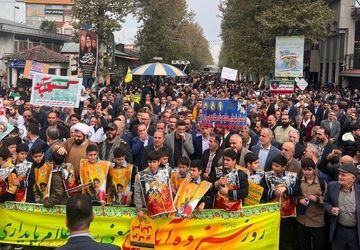 حماسه آفرینی ۳ هزار دانش آموز فومنی در روز دانش آموز