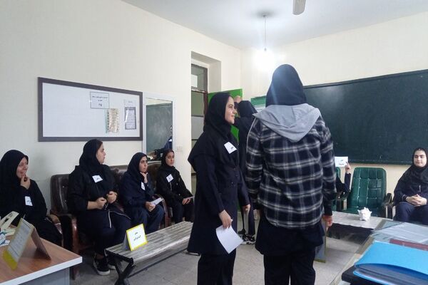 اجرای طرح مدام در دبیرستان عفت شهرستان پارس آباد 
