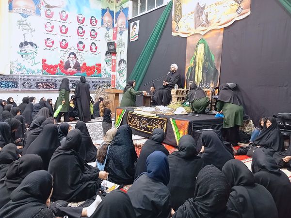 سومین شب عزاداری سیدالشهدا (ع) در فرح‌آباد کاشمر