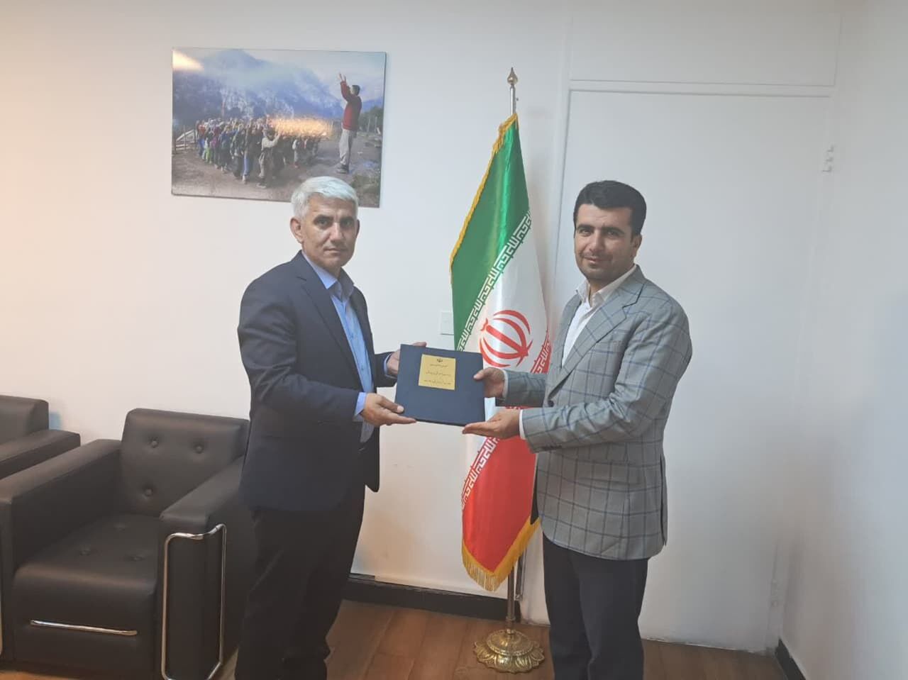 تقدیر معاون تربیت بدنی وسلامت وزارت آموزش وپرورش از مدیرکل نوسازی،توسعه وتجهیز مدارس کهگیلویه وبویراحمد 