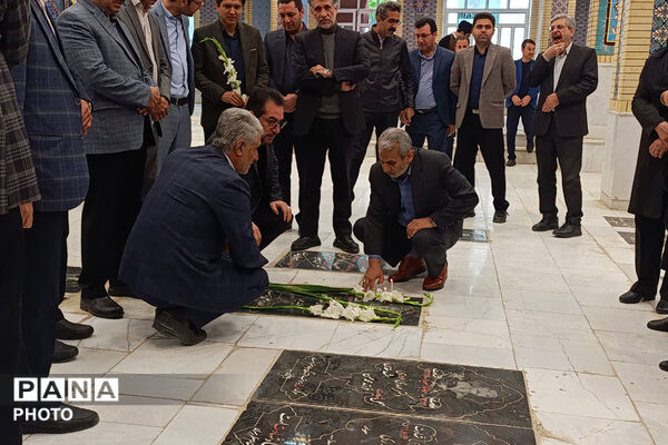 گلباران مزار شهدای معلم در بجنورد