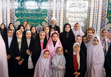 اولین نماز جمعه شهر بن در ماه مبارک رمضان